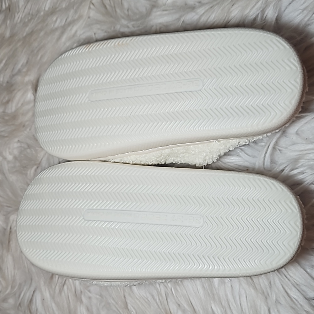 🎃🎃Halloween Cookie Slippers🎃🎃 - Picture 7 of 8
